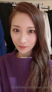 甜美青春大眼嫩妹腰细胸大